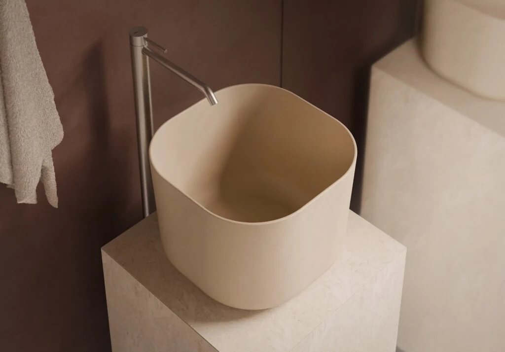 Unica Square Washbasin 40 × 40 H30 product image, alternate view