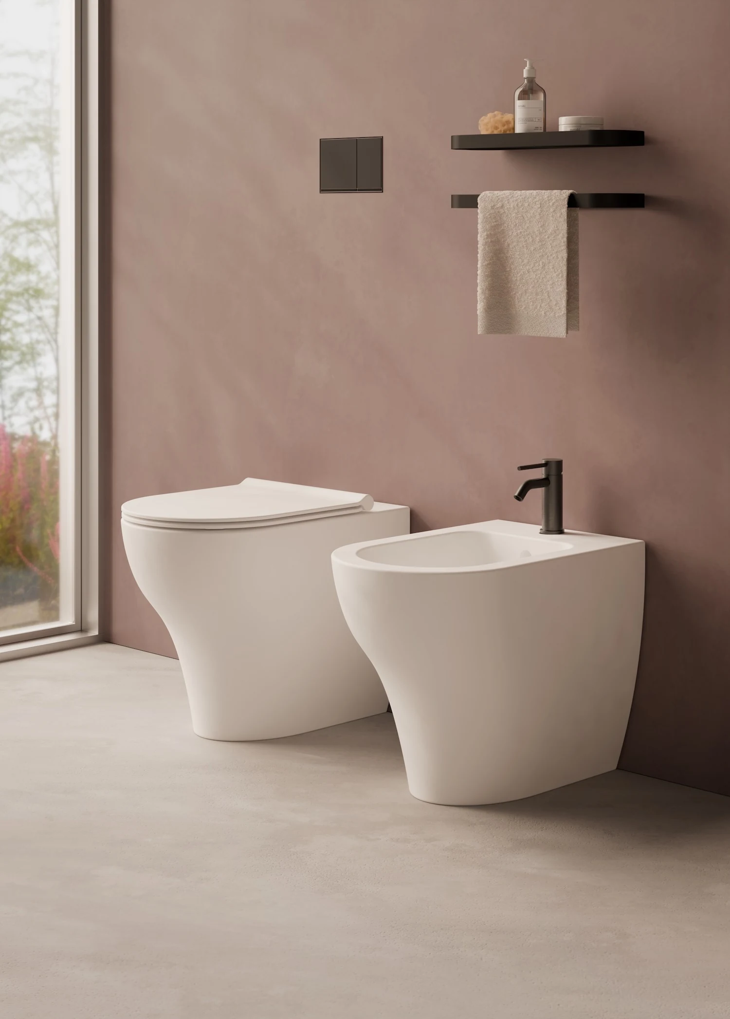 Unica Floor Standing WC product image, main view